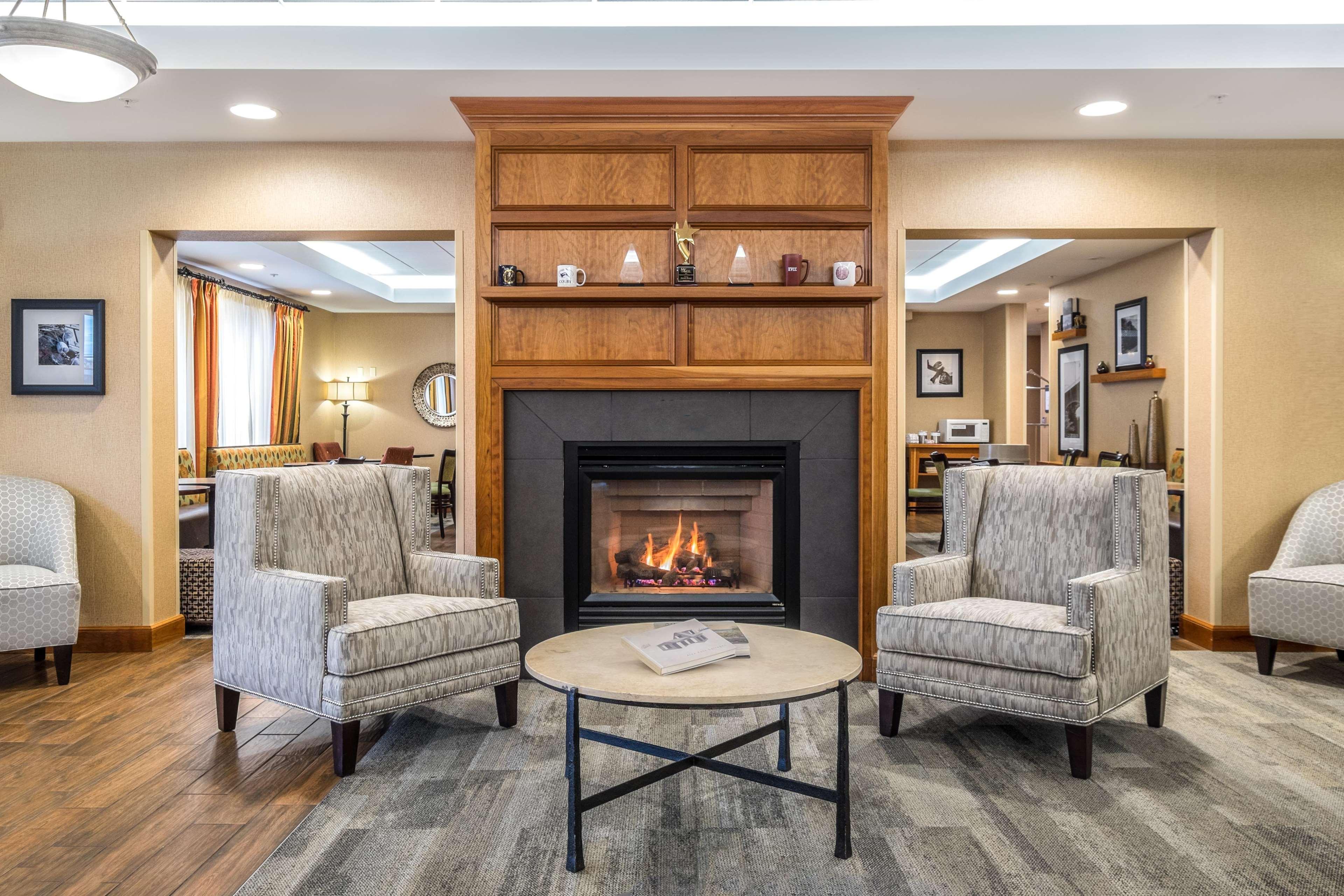 Hampton Inn Waterville Exterior foto